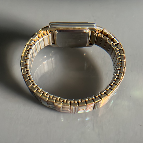 Esta Rosa Vintage Quartz  Mother of Pearl Watch and Band - Picture 7 of 14